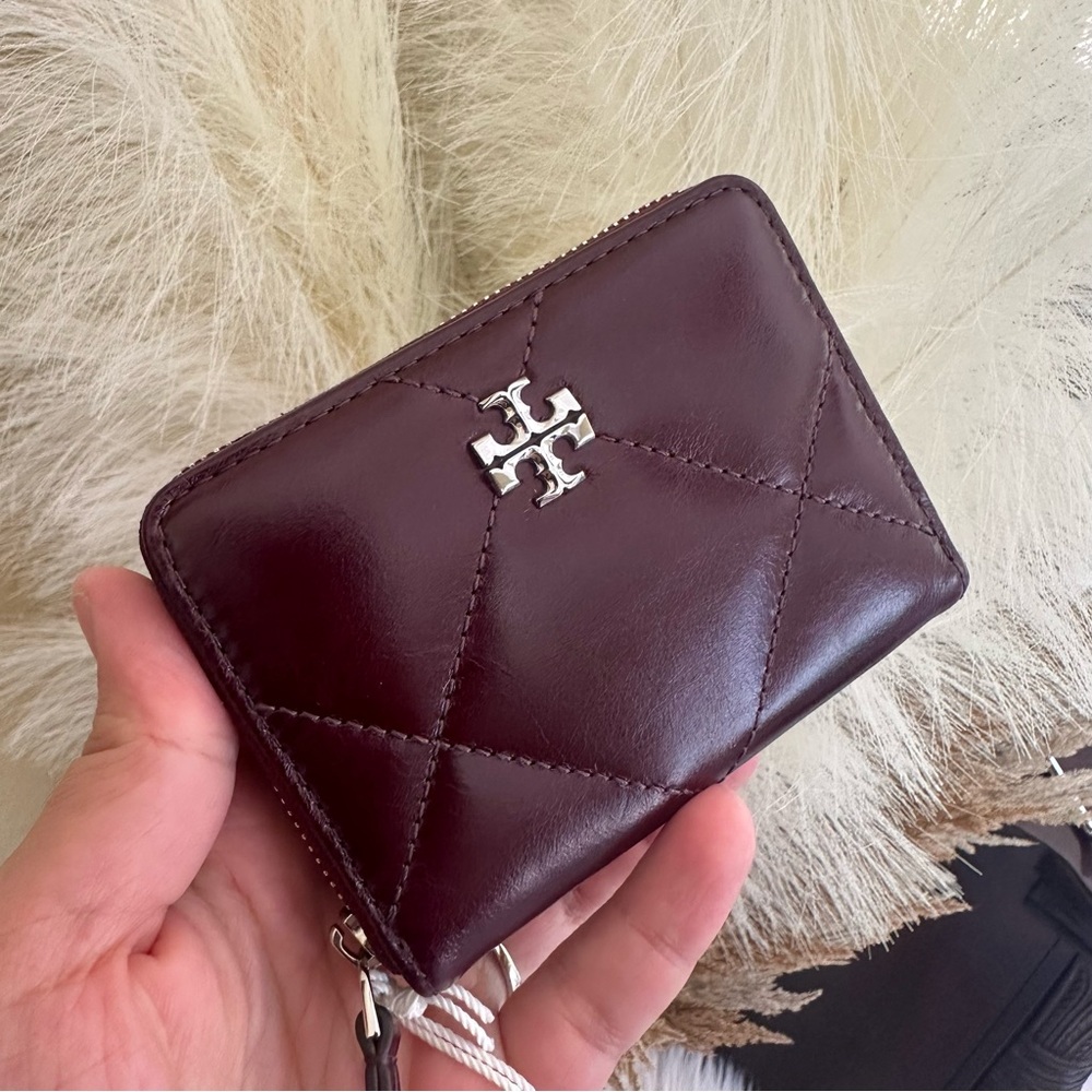 Tory Burch Kira Leather Diamond Quilted Wallet